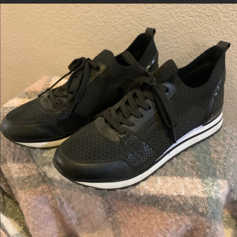 Michael Kors black sneaker